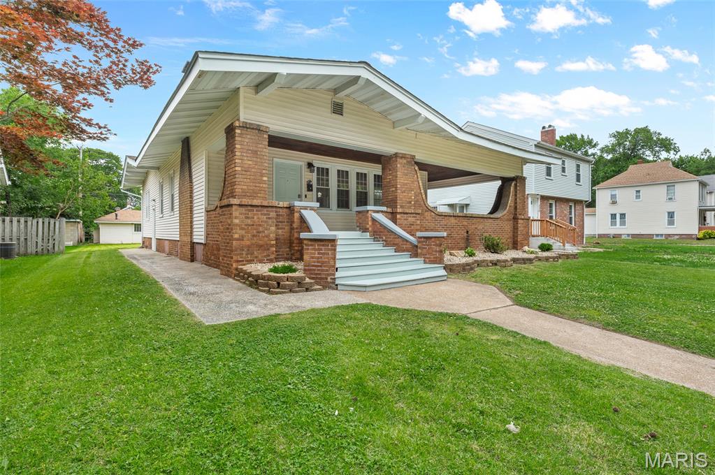 304 Sotier Place, Wood River IL — Photo 1