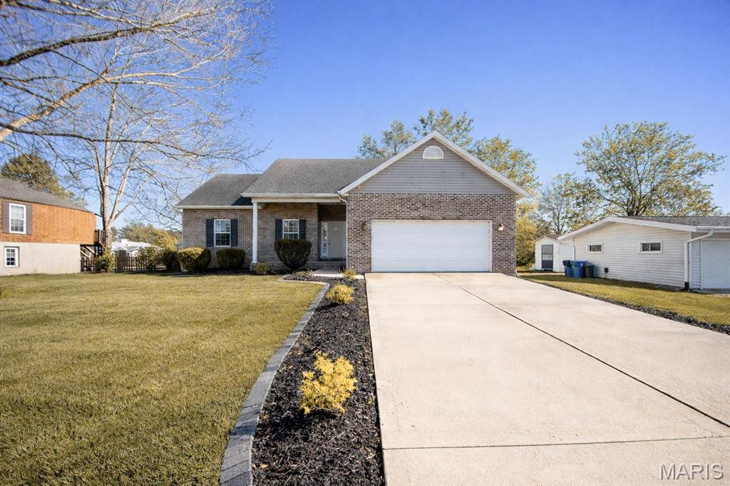 381 High Point Drive, Edwardsville IL — Photo 1