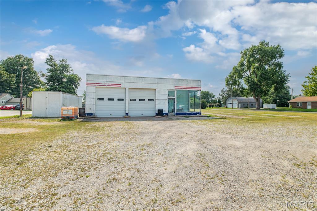 206 Washington Street, Bunker Hill IL — Photo 1
