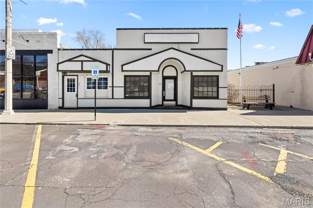 441 & 443 Main Street, Hillsboro IL — Photo 1