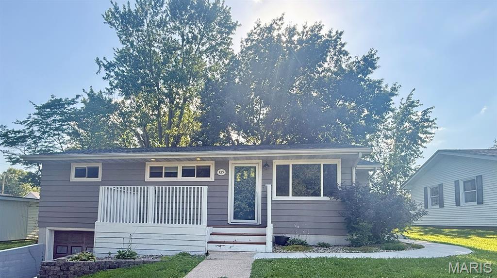 1015 4th Street, Vandalia IL — Photo 1