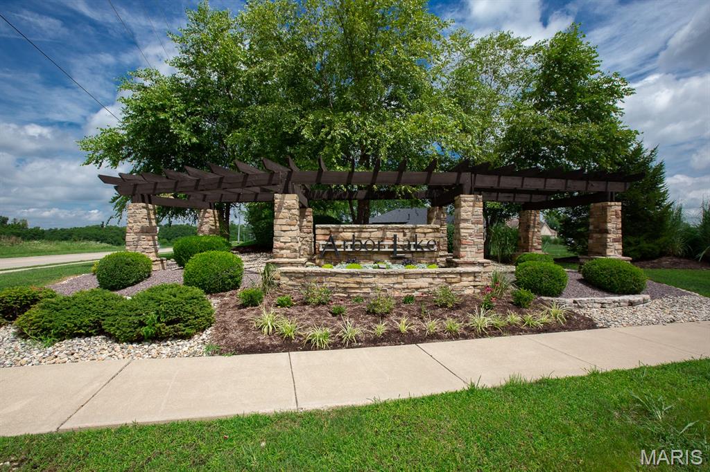 3511 Arbor Lake Drive, Edwardsville IL — Photo 1