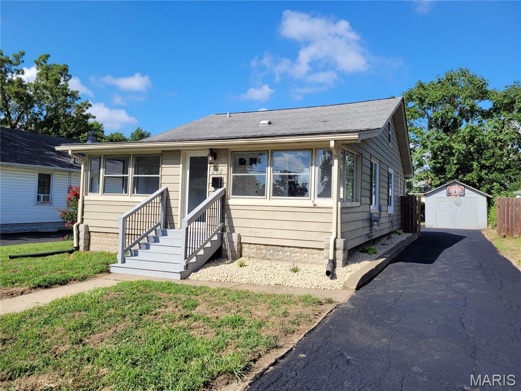 202 Wisconsin Avenue, Alton IL — Photo 1