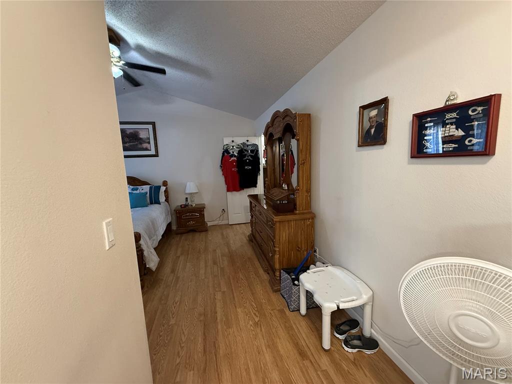 Photo 27