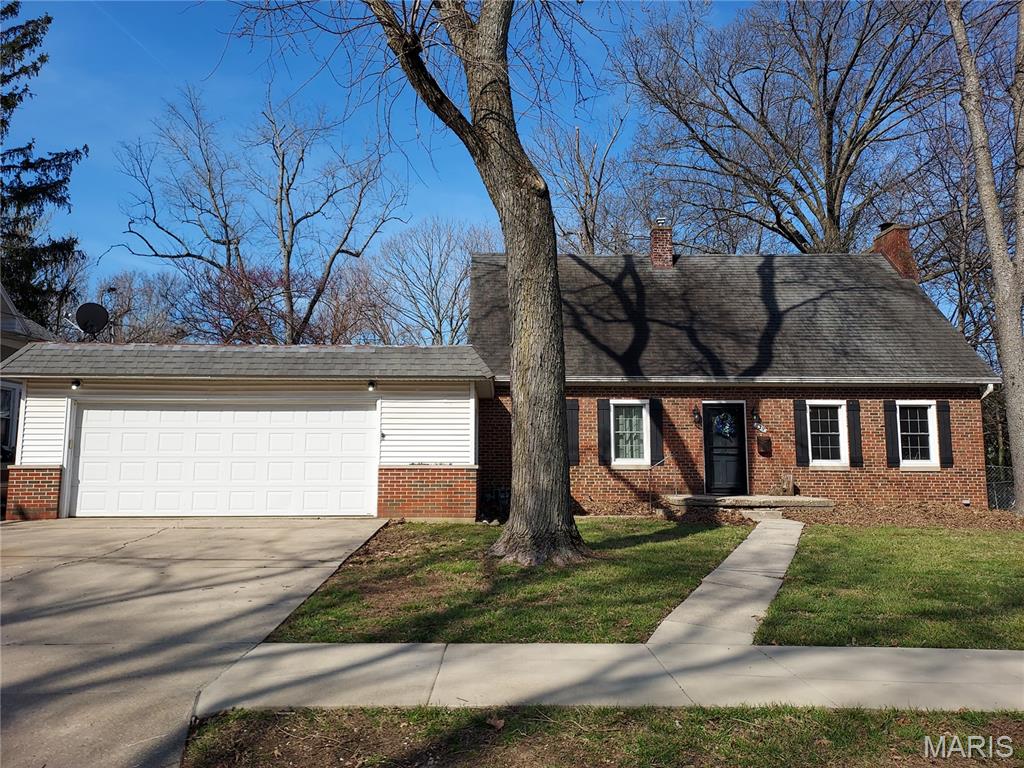 839 Elm Street, Greenville IL — Photo 1