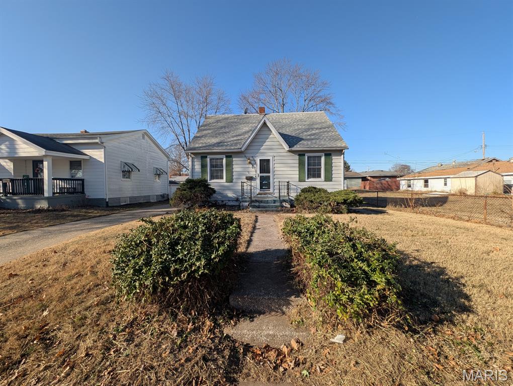 523 Lincoln Avenue, East Alton IL — Photo 1