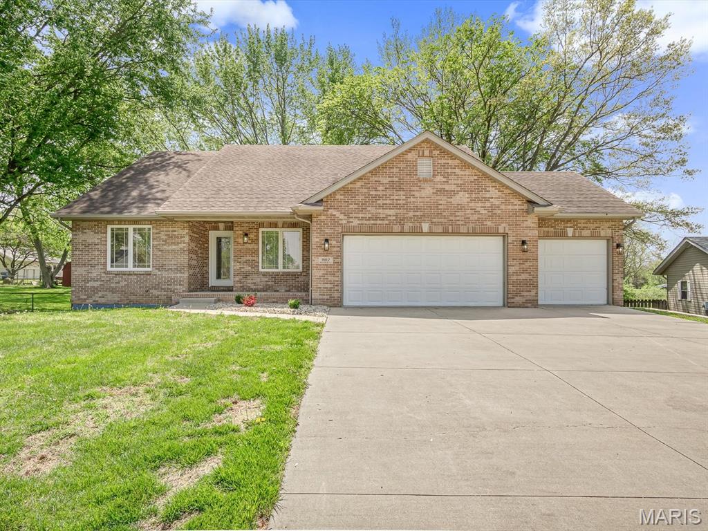 1662 Molokai Court, Worden IL — Photo 1