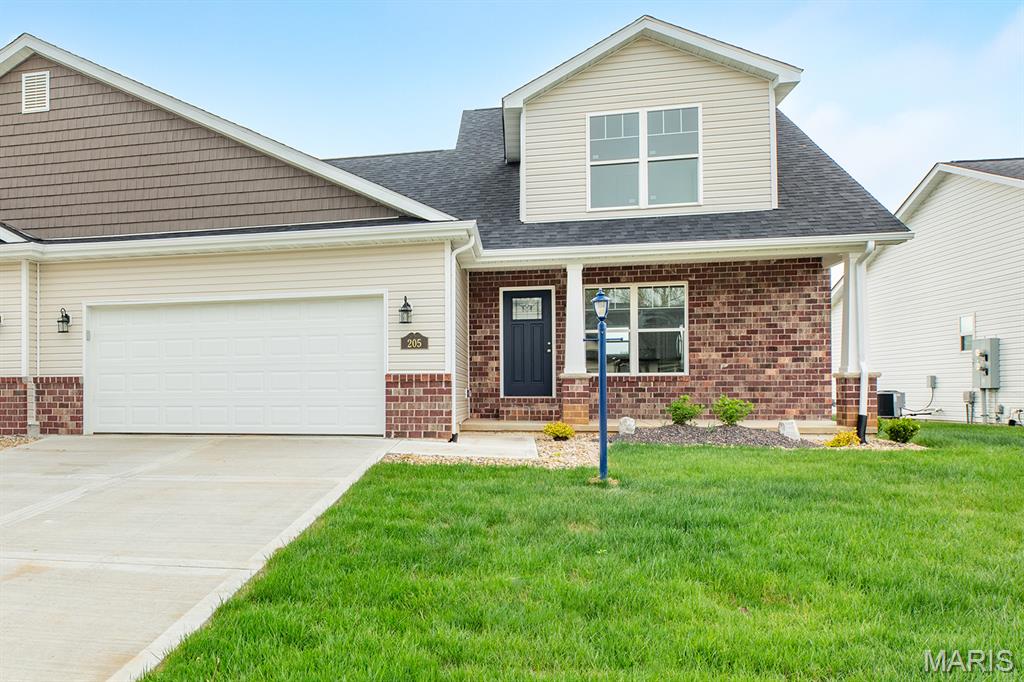 205 Wrigley Field Drive, Bethalto IL — Photo 1