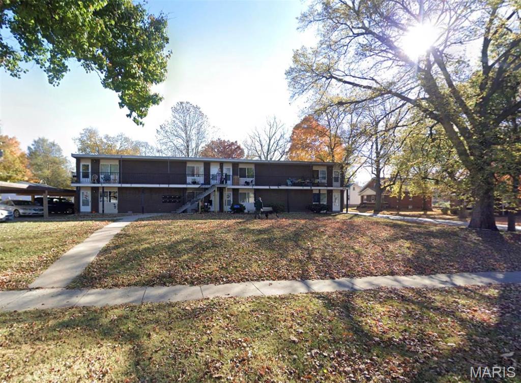 919 MULBERRY Street, Unit 225, Highland IL — Photo 1