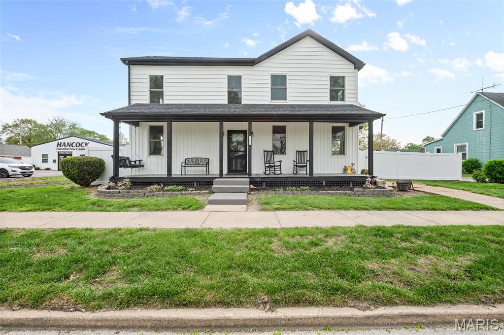 206 DOUGLAS Street, St Jacob IL — Photo 1