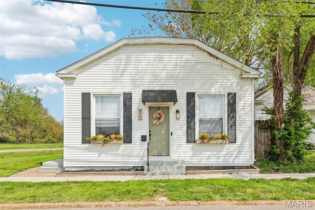 421 Wolf Street, Edwardsville IL — Photo 1