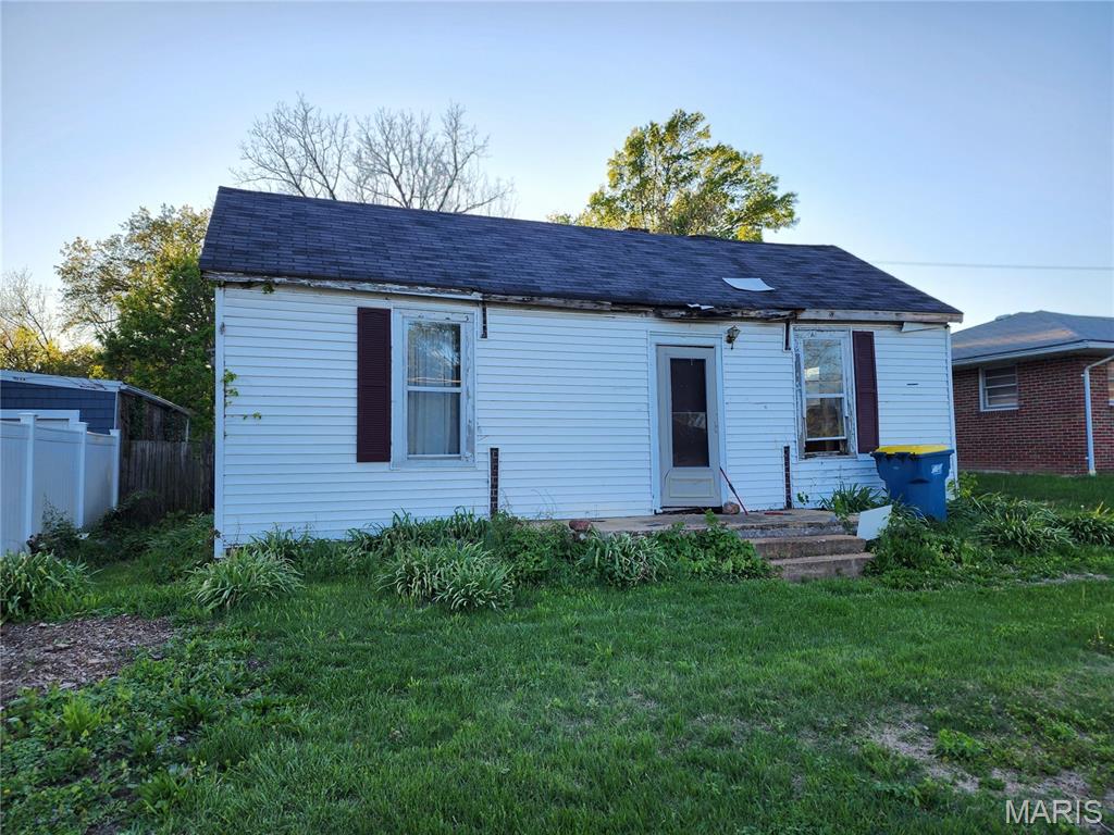 3212 Alby Street, Alton IL — Photo 1