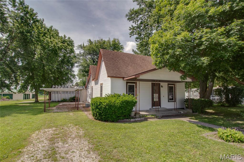 334 Malone Street, Palmyra IL — Photo 1