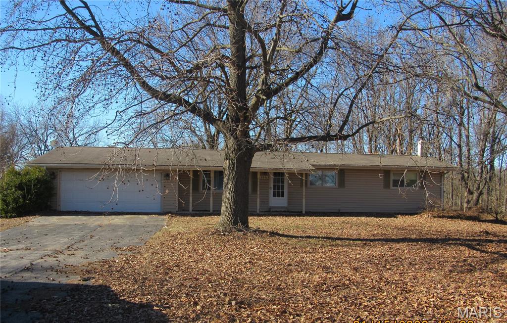 3125 Steven Drive, Bunker Hill IL — Photo 1