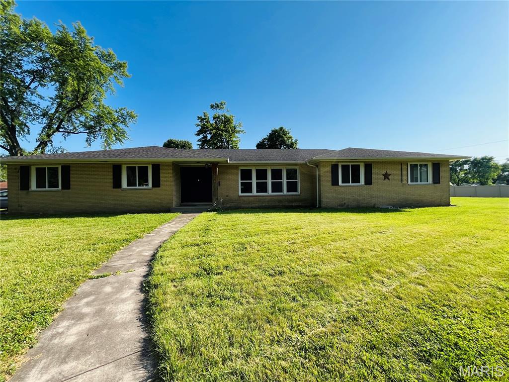 1616 Wellington Drive, Granite City IL — Photo 1
