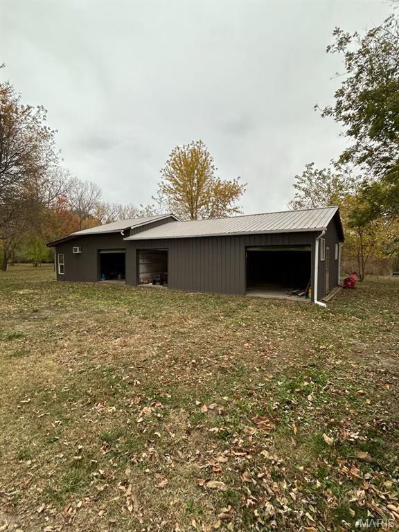 10198 Old Route 66, Litchfield IL — Photo 1