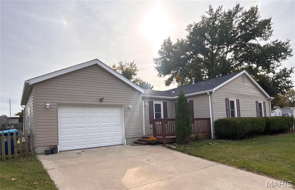 603 Sotier Place, Wood River IL — Photo 1