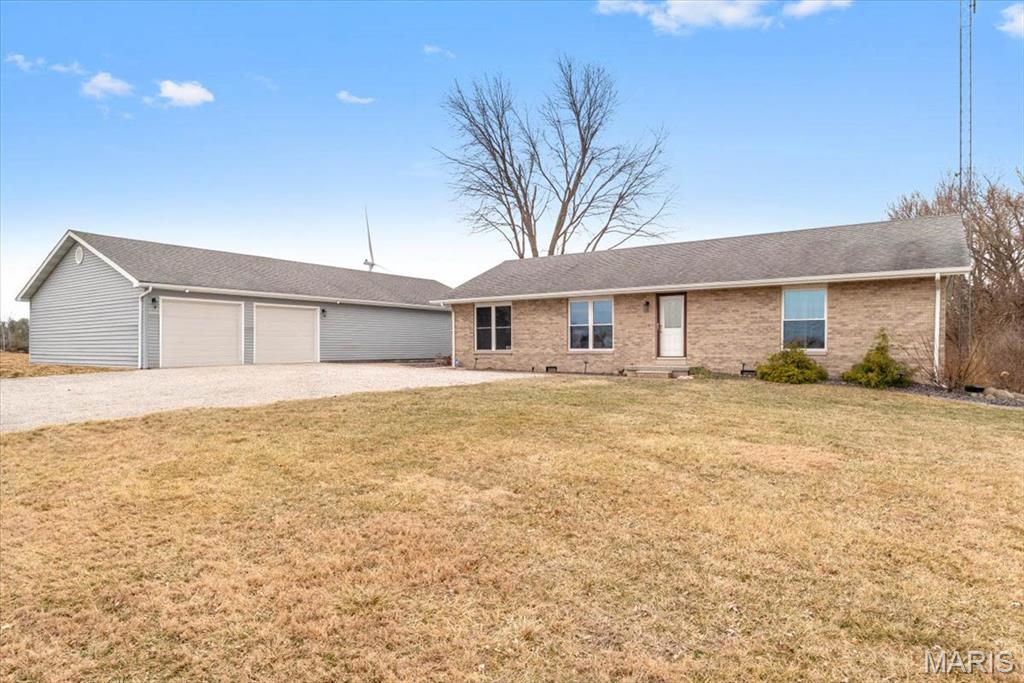 14201 Williamson Road, Virden IL — Photo 1