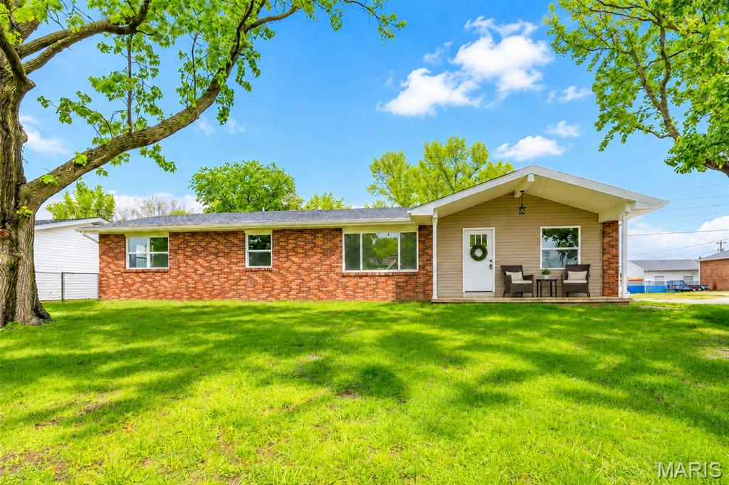 615 Texas Boulevard, Bethalto IL — Photo 1