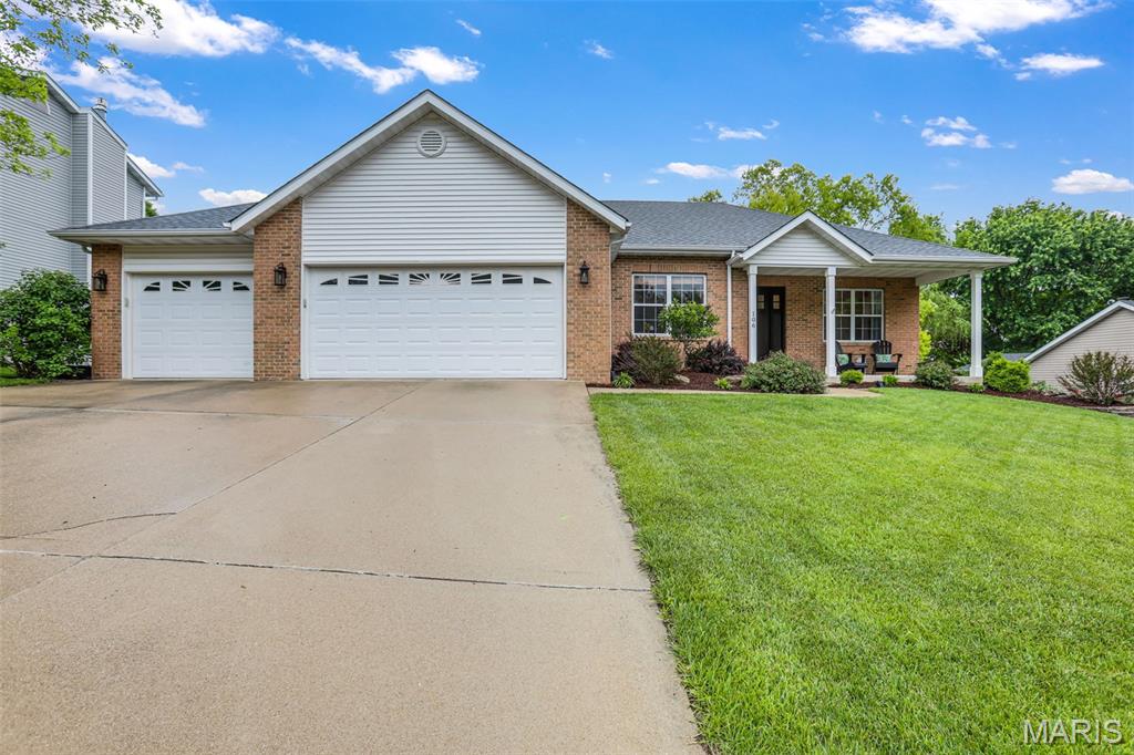 106 Oak Ridge Estates Drive, Glen Carbon IL — Photo 1