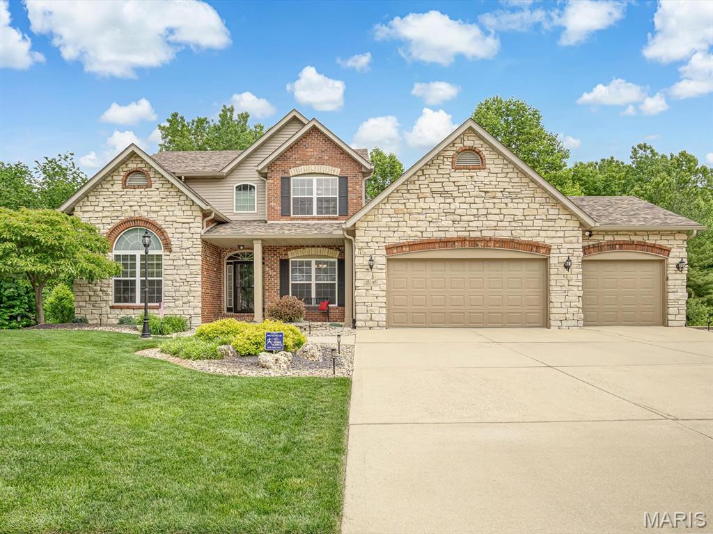 13 Timber Bluff Court, Glen Carbon IL — Photo 1