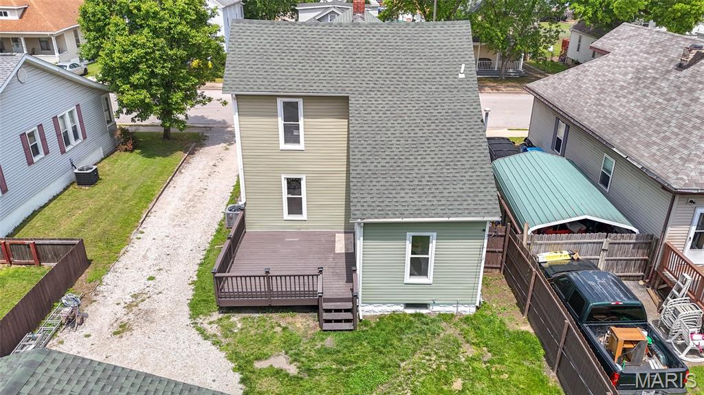 Photo 33