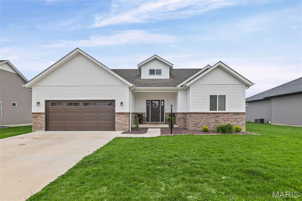 7112 Richmond Drive, Glen Carbon IL — Photo 1
