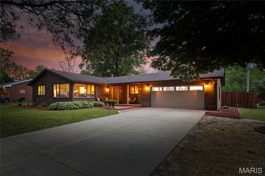 5 Magnolia Drive, Moro IL — Photo 1