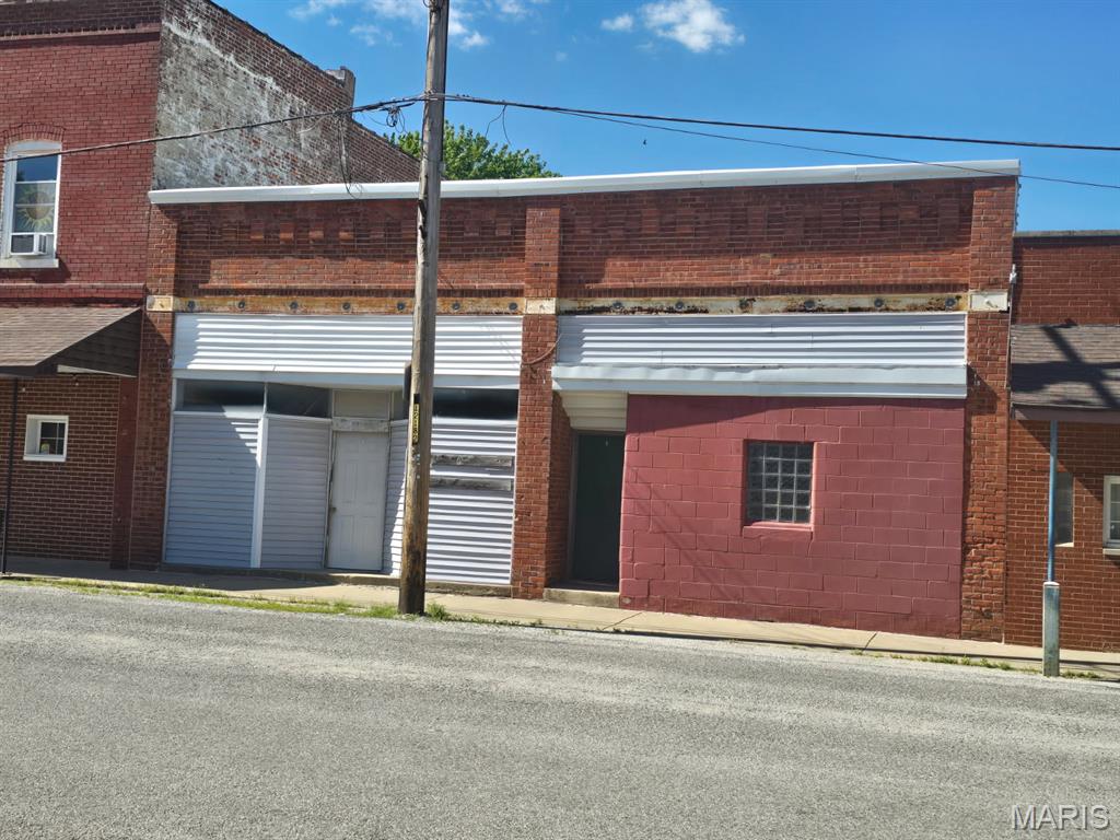 628 Hamilton Road, Taylor Springs IL — Photo 1