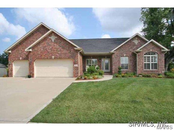 300 Country Lane, Collinsville IL — Photo 1