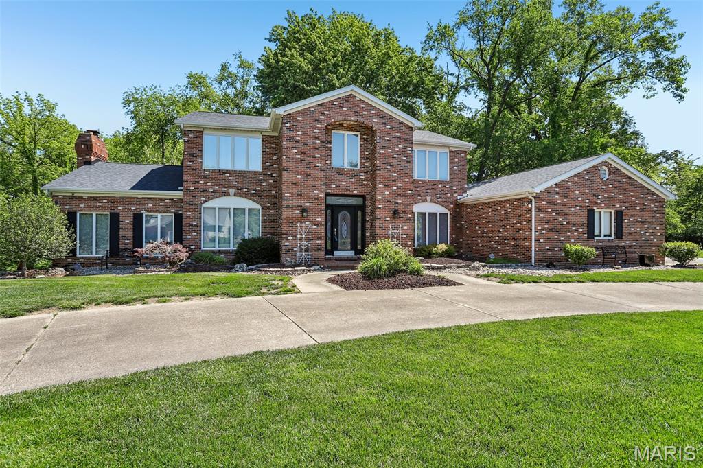 325 Deer Run Lane, Glen Carbon IL — Photo 1