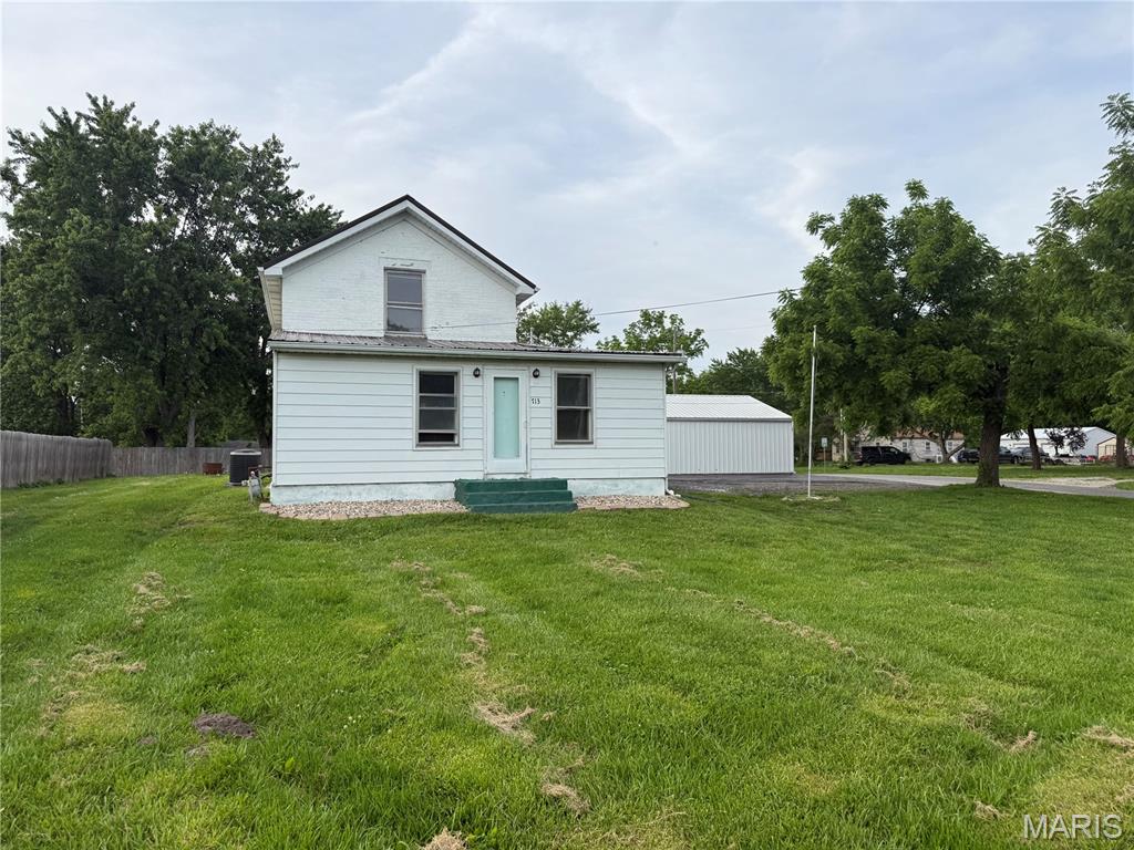 713 Warren Street, Bunker Hill IL — Photo 1