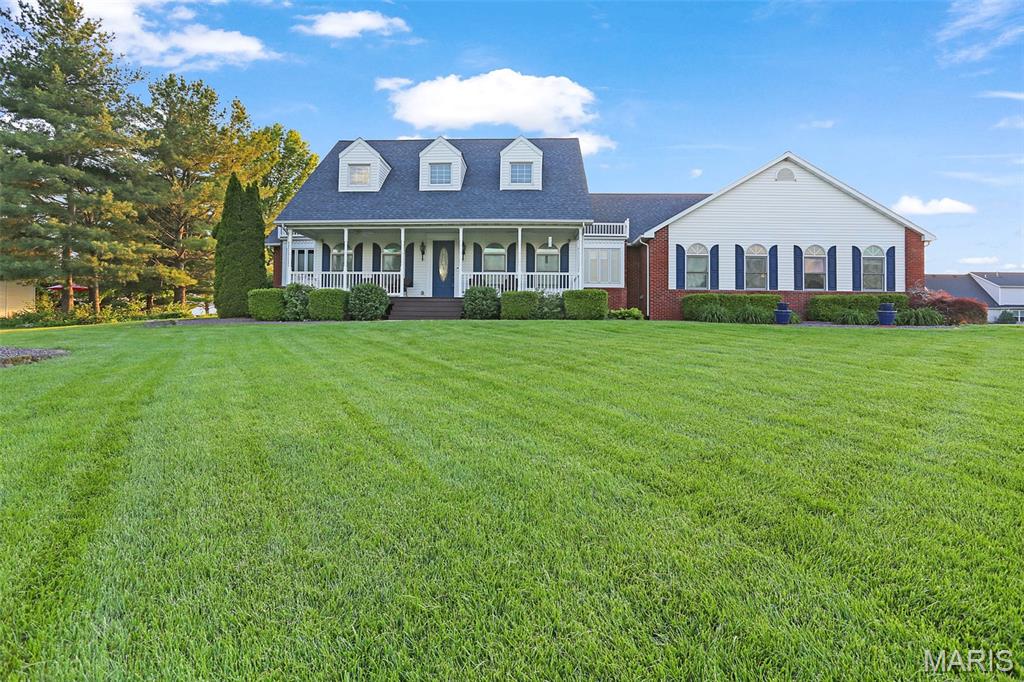10 Shannon Court, Highland IL — Photo 1