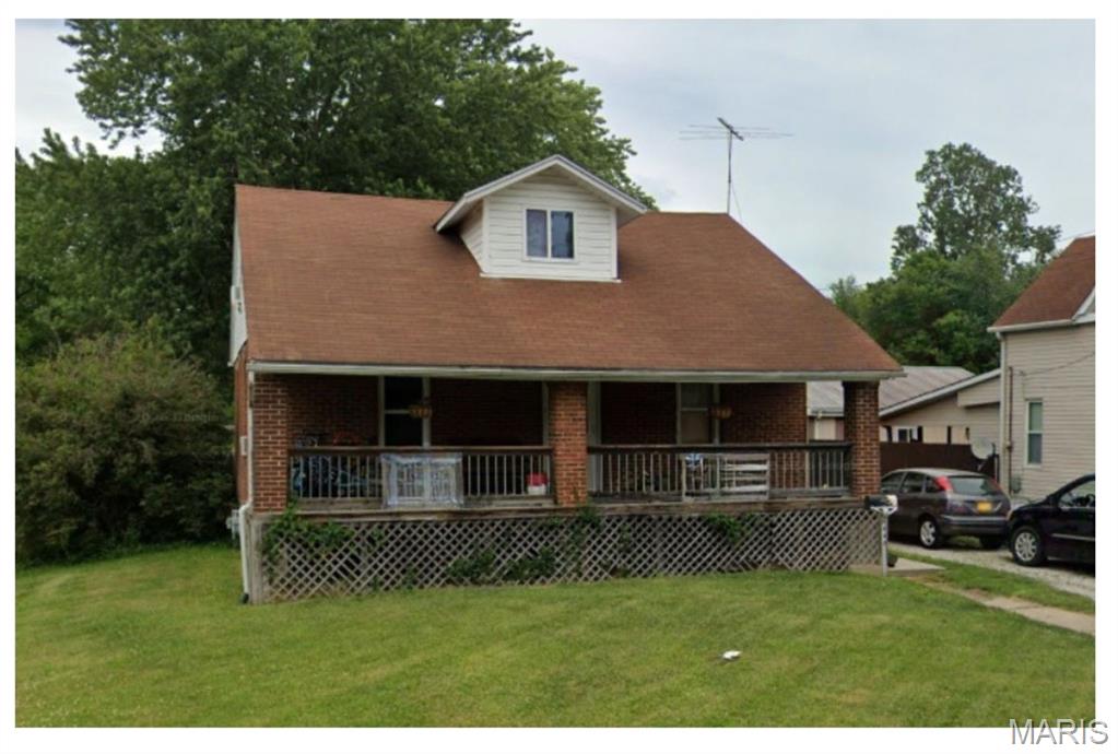 945 Leonard Street, Staunton IL — Photo 1