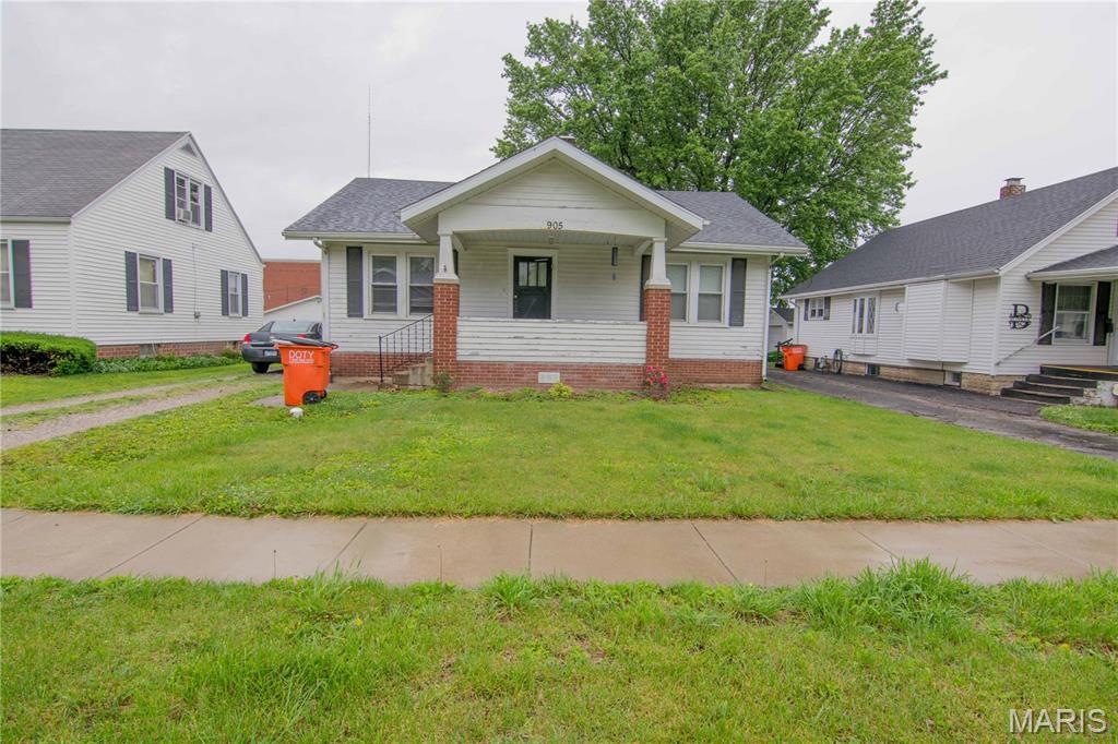 905 6th Street, Vandalia IL — Photo 1