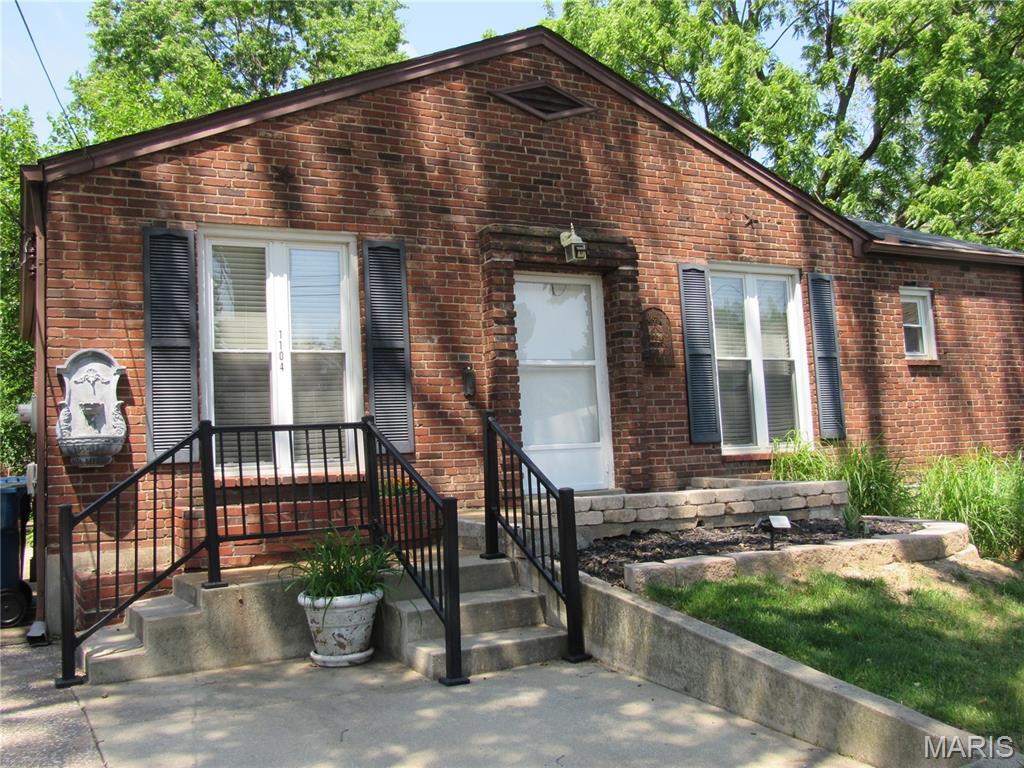1104 Danforth Street, Alton IL — Photo 1