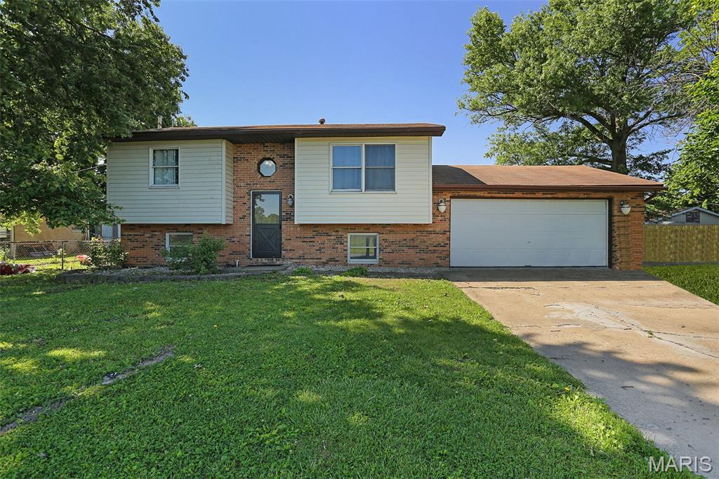 72 University Drive, Granite City IL — Photo 1