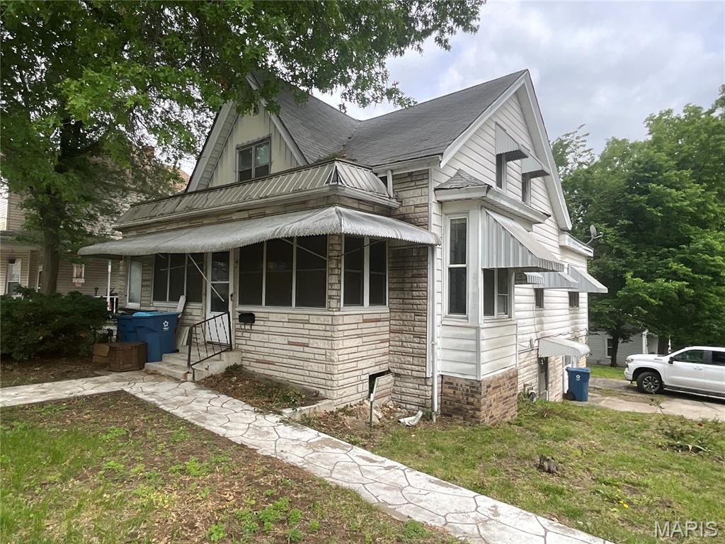 901 Washington Avenue, Alton IL — Photo 1