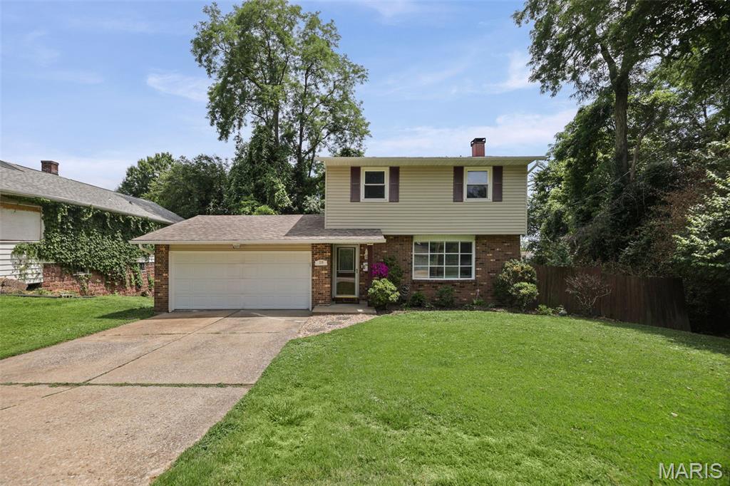 219 Patterson Place, Alton IL — Photo 1