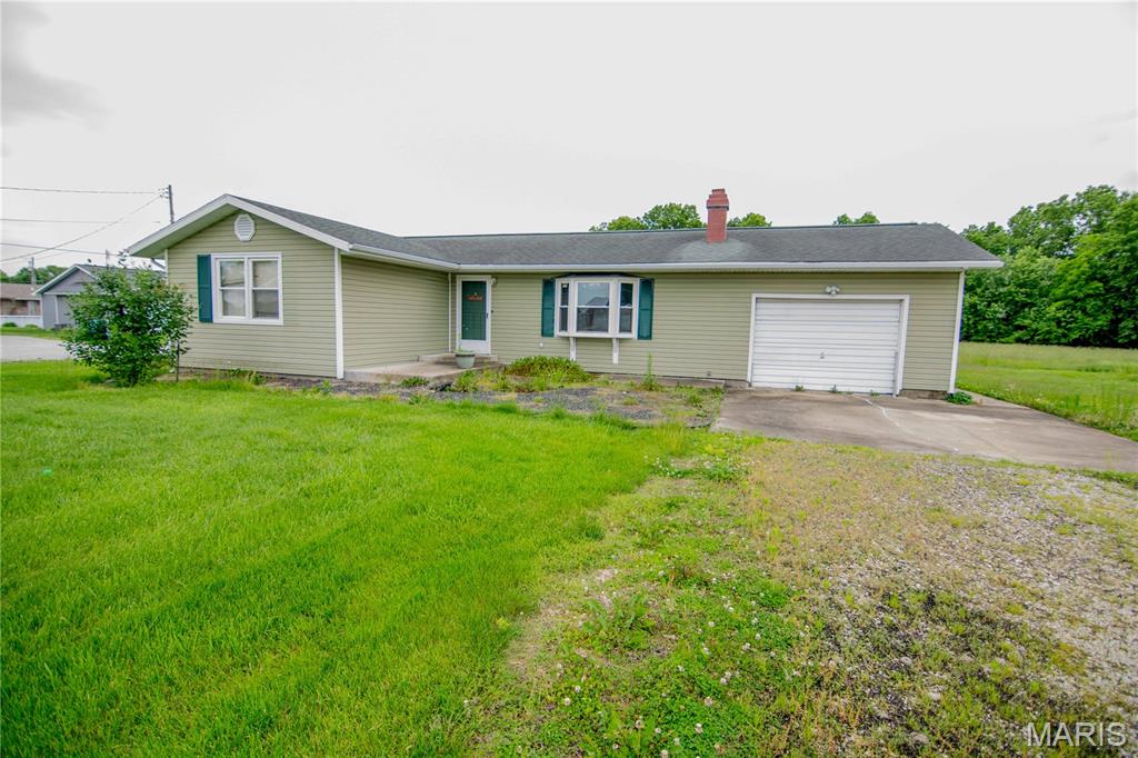 408 1st Street, Ramsey IL — Photo 1