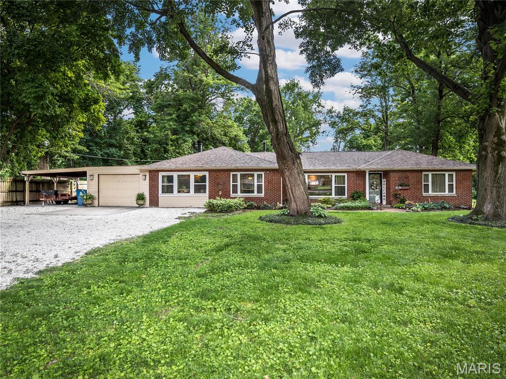 289 Haller Drive, East Alton IL — Photo 1