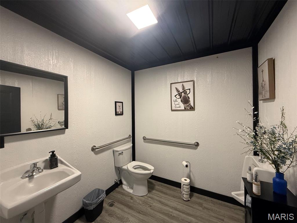 Photo 10