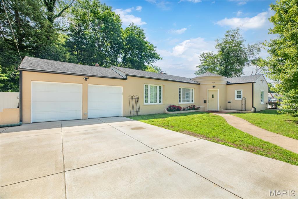 102 Mesa, Collinsville IL — Photo 1