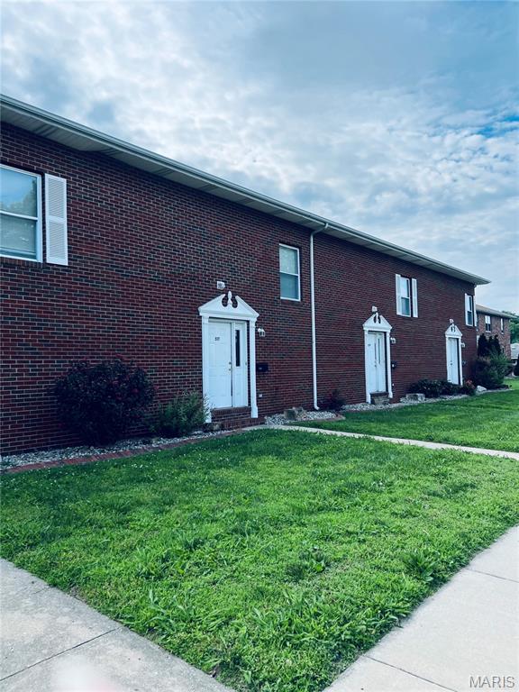 515 Central, Roxana IL — Photo 1