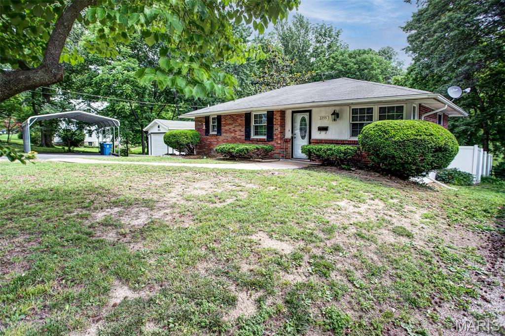 2255 Alby Street, Alton IL — Photo 1