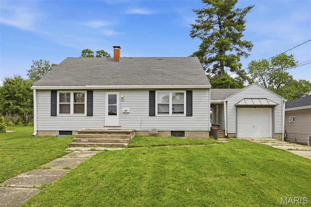 521 Washington Avenue, Greenville IL — Photo 1