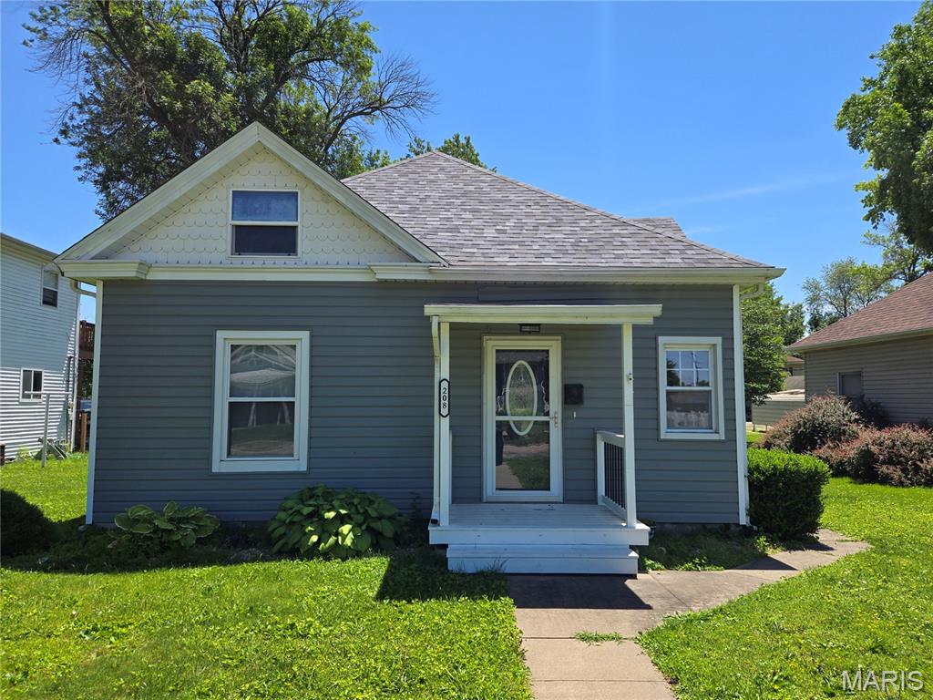208 Elm Street, Gillespie IL — Photo 1