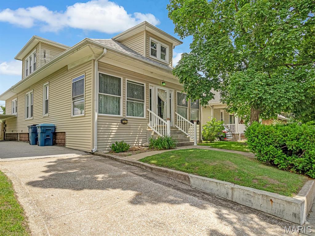 737 Madison Avenue, Wood River IL — Photo 1