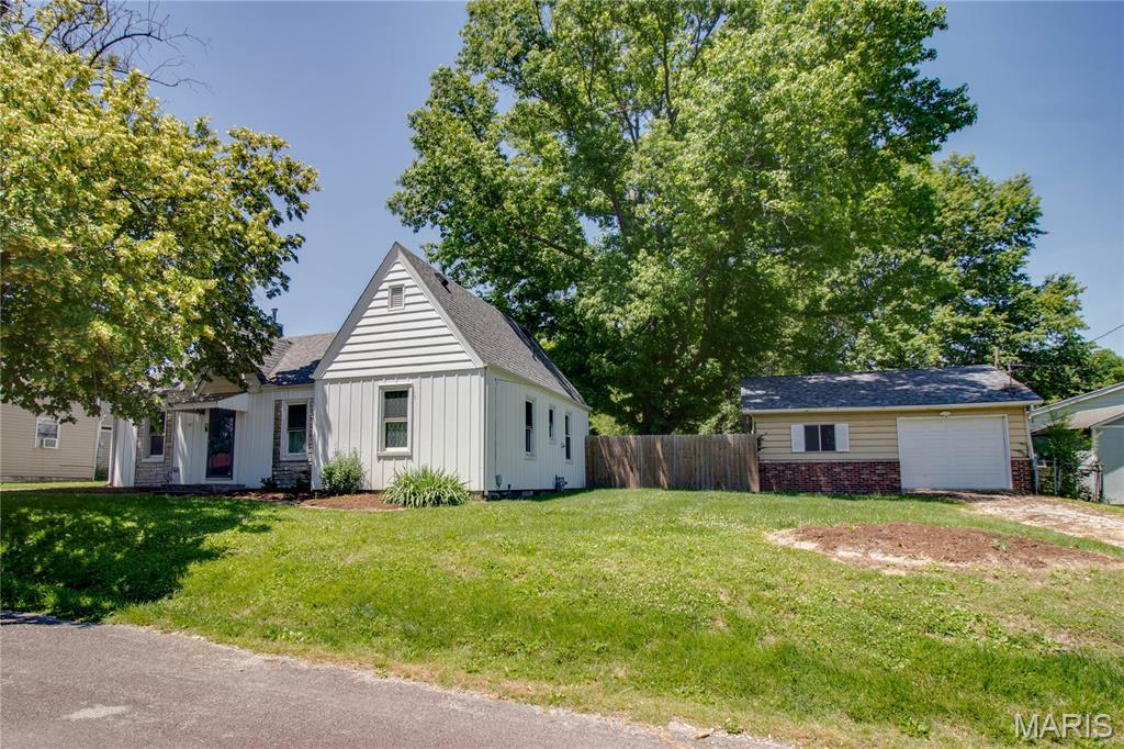 23 9th Street, East Alton IL — Photo 1