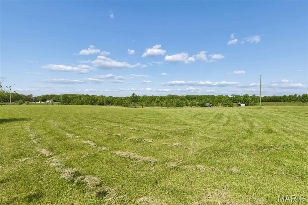 63 Pinnacle Lake Road, New Florence MO — Photo 1